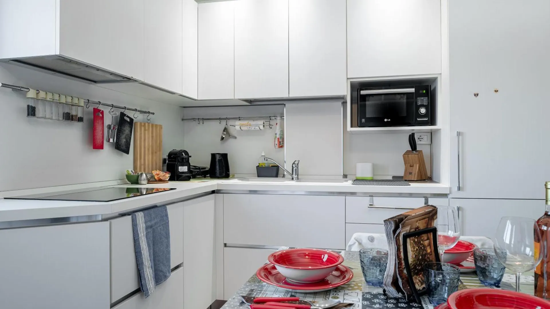 Apartment Appartamento Incantevole A San Donato Milanese