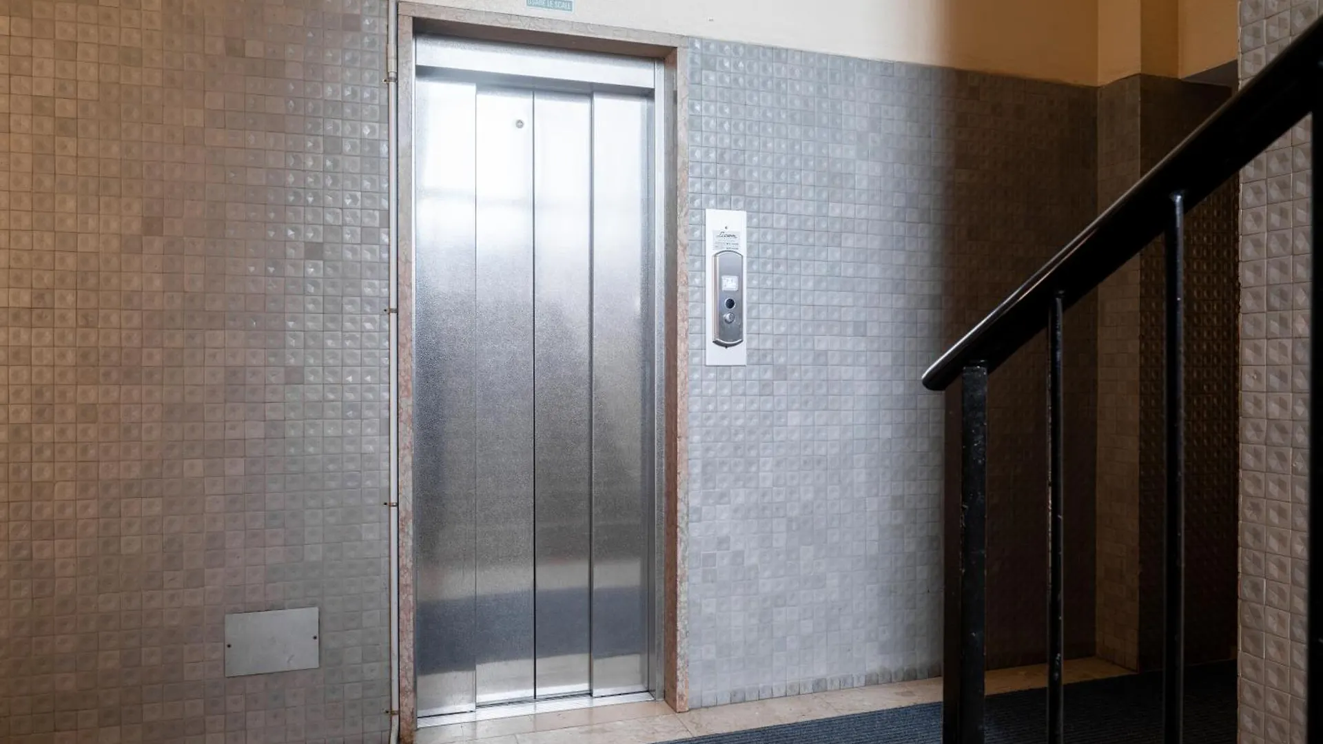 Apartment Appartamento Incantevole A San Donato Milanese Italy